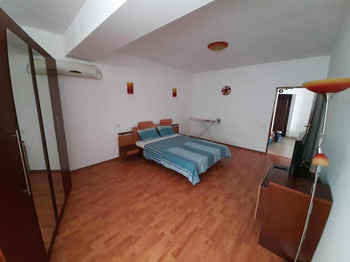 Summerland Place 3 Apartment Mamaia