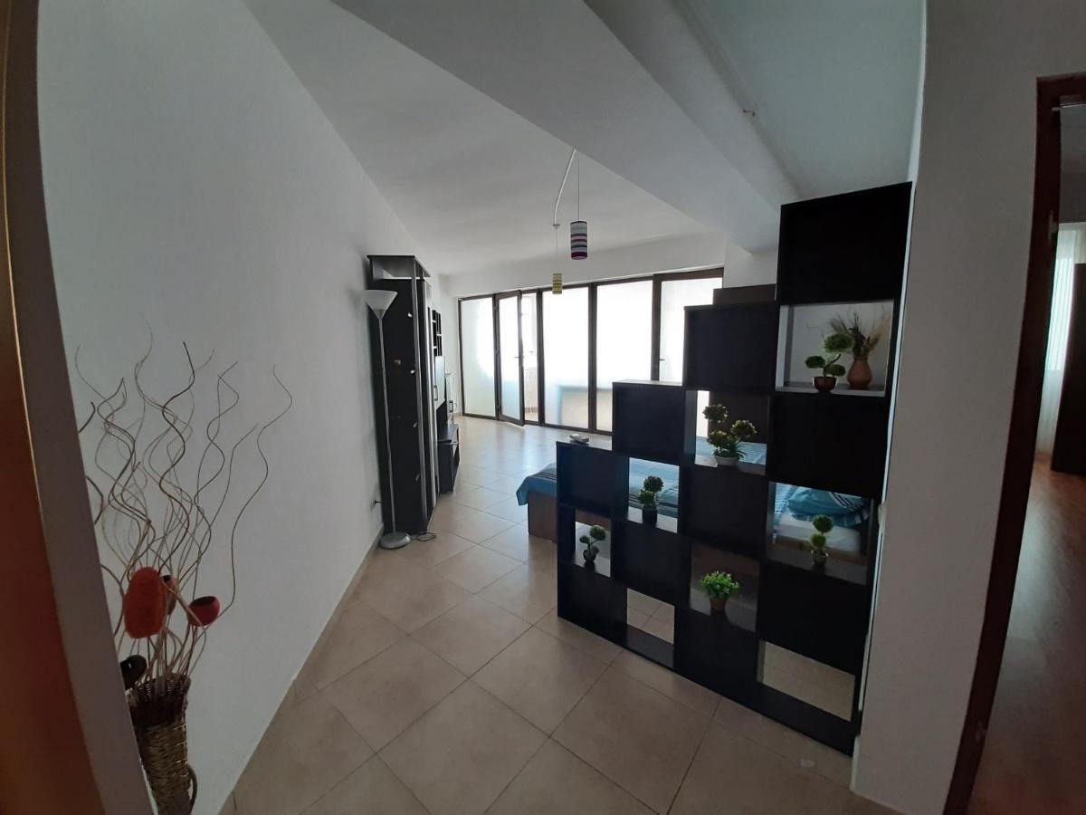 Summerland Place 3 Apartment